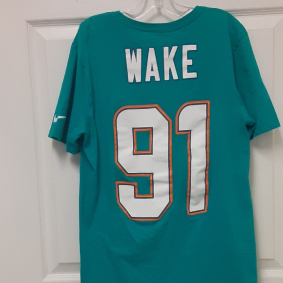 NFL Miami Dolphin Cameron Wake - Picture 2 of 7